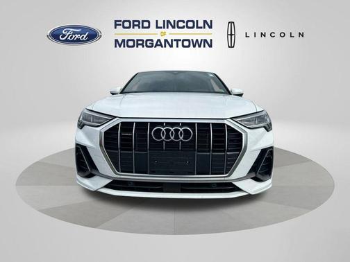 2024 Audi Q3 45 S line Premium