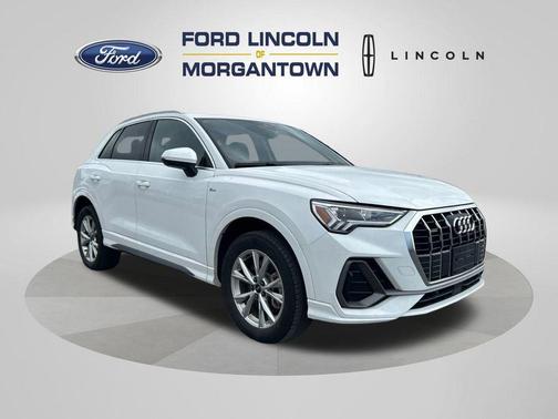 2024 Audi Q3 45 S line Premium