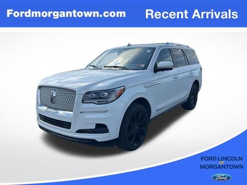 Pristine White 2023 Lincoln Navigator Reserve