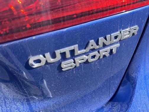 2017 Mitsubishi Outlander Sport 2.0 LE