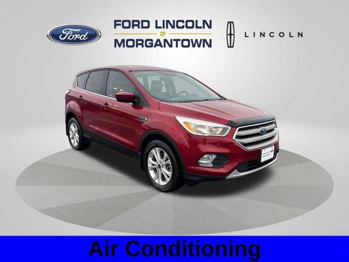 Ruby Red Metallic 2017 Ford Escape SE