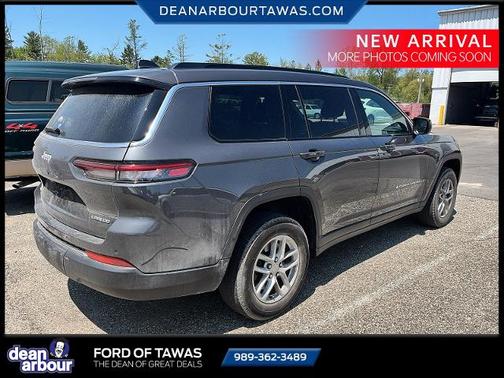Gray 2024 Jeep Grand Cherokee LAREDO