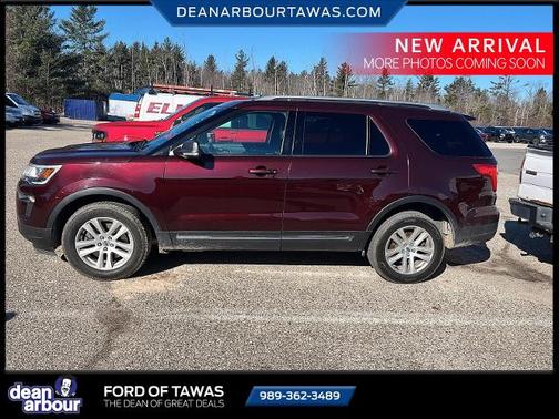 BURGUNDY VELVET MET TINT CC 2019 Ford Explorer XLT