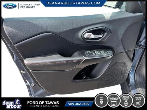 Blue 2019 Jeep Cherokee TRAILHAWK