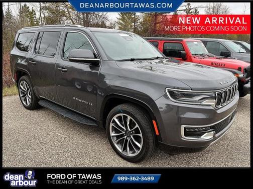 Gray 2022 Jeep Wagoneer SERIES II