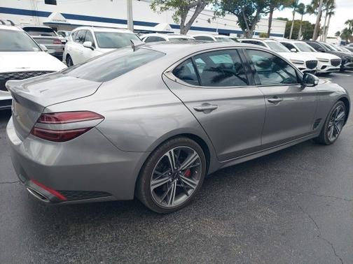 2025 Genesis G70 2.5T