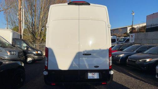 2022 Ford Transit-250 Base