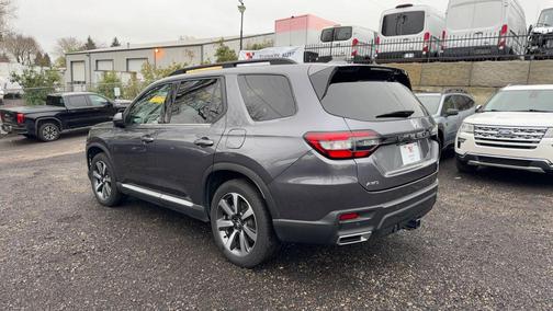 2023 Honda Pilot AWD Elite