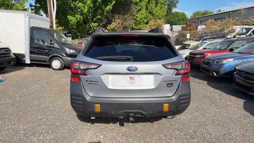 Magnetite Gray Metallic 2025 Subaru Outback Wilderness