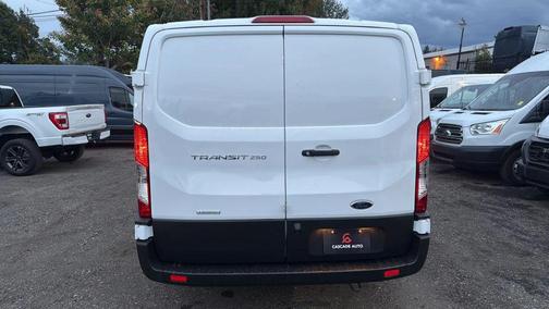 2022 Ford Transit-250 Base