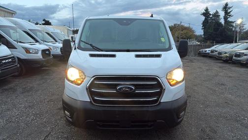 2022 Ford Transit-250 Base