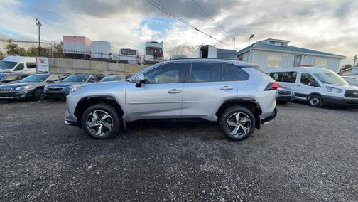2024 Toyota RAV4 Prime SE