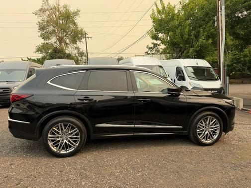 Black 2022 Acura MDX Advance Package