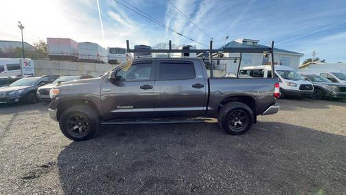 2016 Toyota Tundra SR5