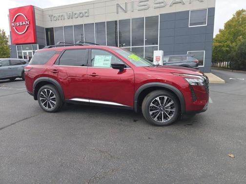 Scarlet Ember Tintcoat 2026 Nissan Pathfinder Platinum