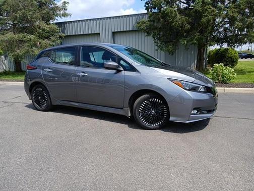 2024 Nissan Leaf SV PLUS
