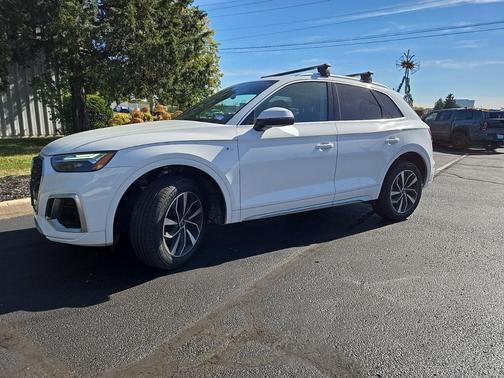 2023 Audi Q5 45 S line Premium Plus