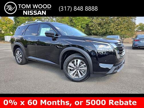 2025 Nissan Pathfinder SL