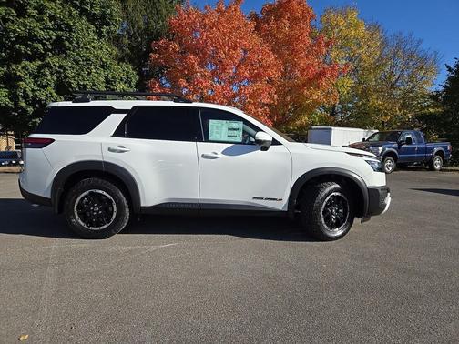 2025 Nissan Pathfinder Rock Creek