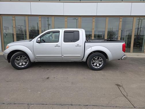 Brilliant Silver Metallic 2019 Nissan Frontier SL