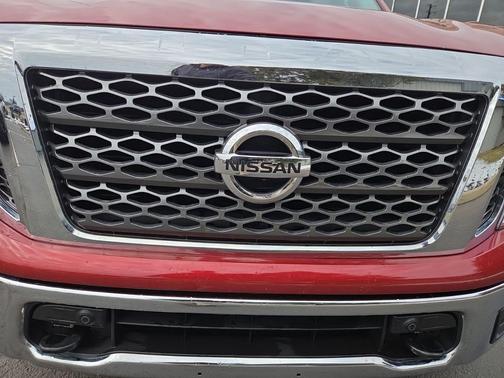 2018 Nissan Titan SV
