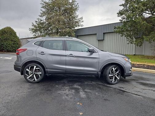 2022 Nissan Rogue Sport SL