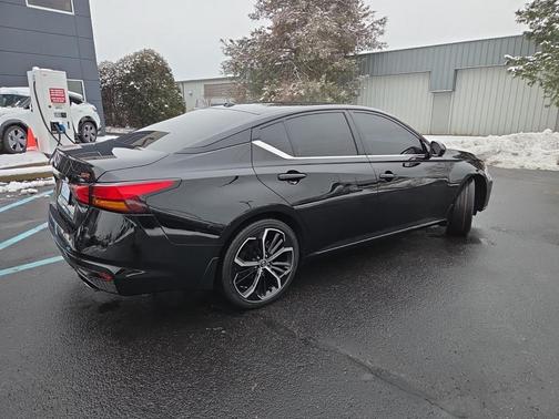 2024 Nissan Altima SR FWD