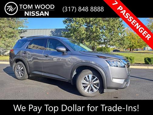 2022 Nissan Pathfinder SL 4WD