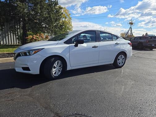 2020 Nissan Versa 1.6 S