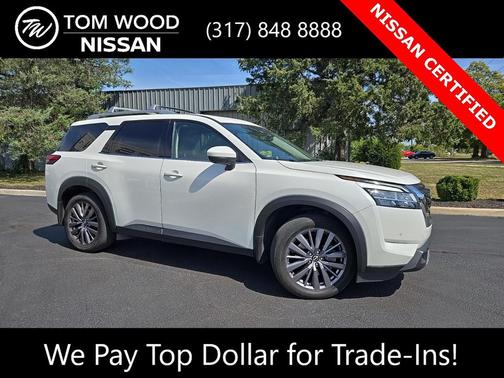 2023 Nissan Pathfinder SL 4WD