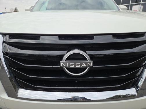 2023 Nissan Pathfinder Platinum 4WD