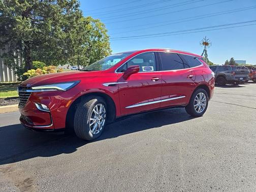 2022 Buick Enclave FWD Essence