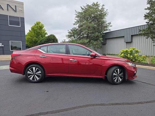 2022 Nissan Altima 2.5 SL