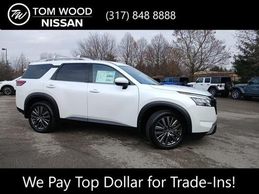 2025 Nissan Pathfinder SL