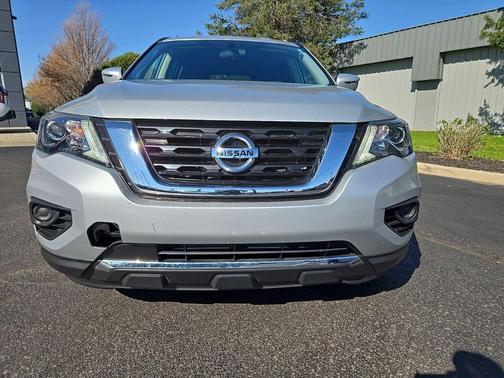 2020 Nissan Pathfinder S 2WD