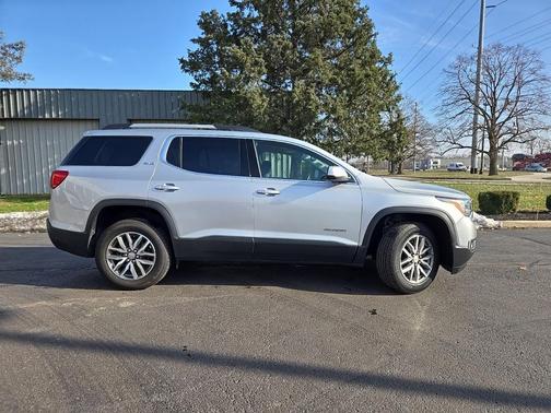 2019 GMC Acadia SLE-2