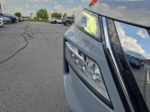 Boulder Gray Pearl 2021 Nissan Rogue SL