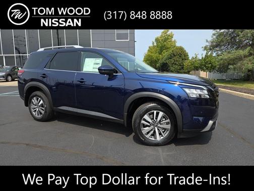 2025 Nissan Pathfinder SL