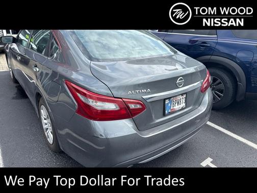 Gun Metallic 2018 Nissan Altima 2.5 S