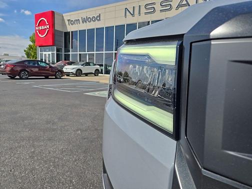 Boulder Gray Pearl 2026 Nissan Frontier PRO-4X
