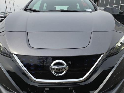 2022 Nissan Leaf SL PLUS 62 kWh