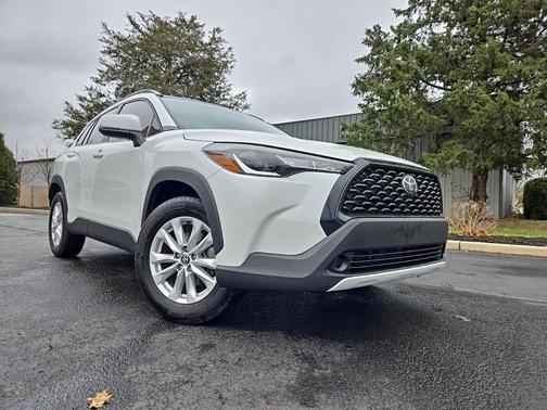 2023 Toyota Corolla Cross LE