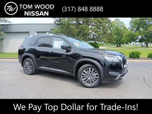 2025 Nissan Pathfinder SL