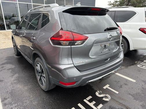 Gun Metallic 2020 Nissan Rogue SL