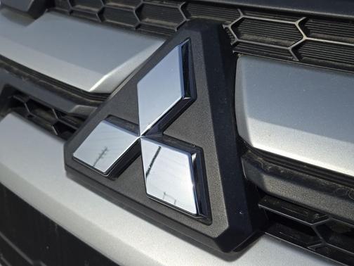 2024 Mitsubishi Outlander Sport SE