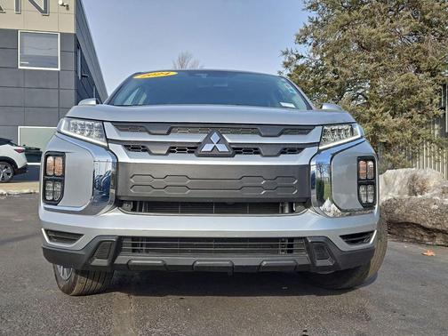 2024 Mitsubishi Outlander Sport SE