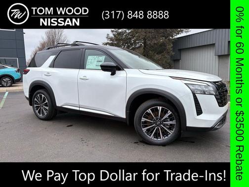 Everest White Pearl/Black 2026 Nissan Pathfinder Platinum