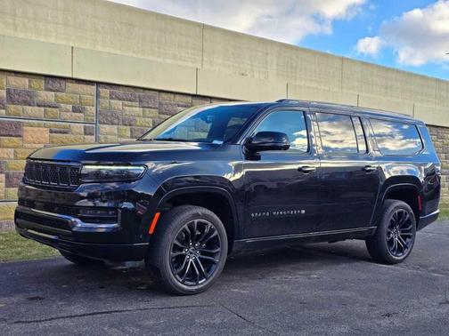 Diamond Black Crystal Pearlcoat 2024 Jeep Grand Wagoneer L Series II 4x4