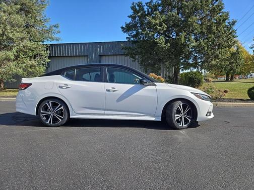 2022 Nissan Sentra SR