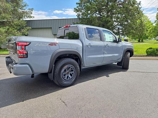 Boulder Gray Pearl 2026 Nissan Frontier PRO-4X